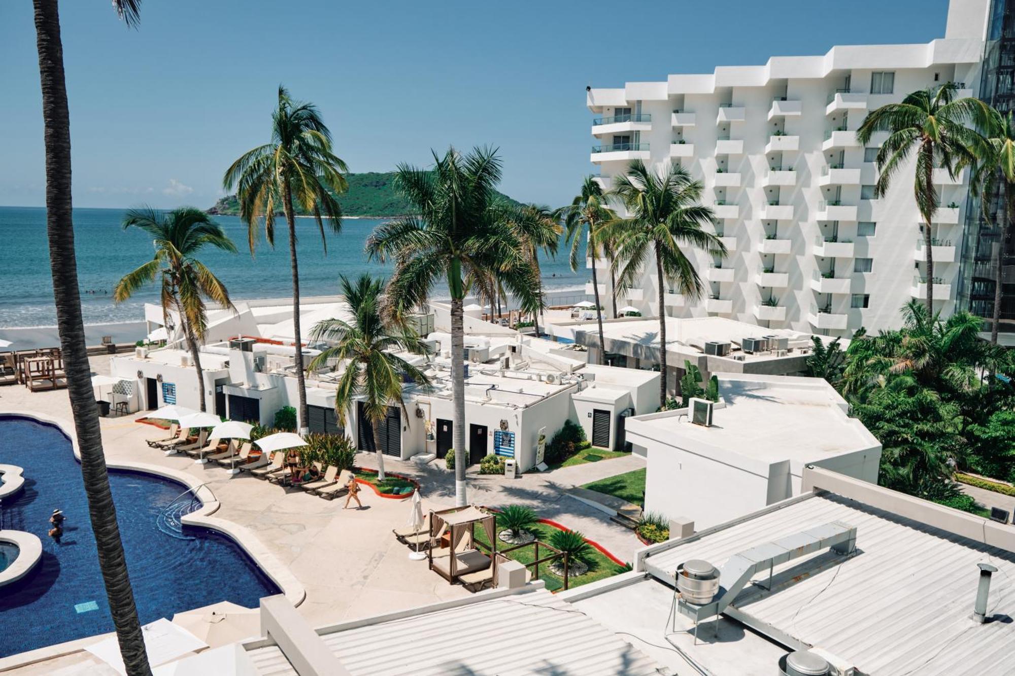 The Inn At Mazatlan Exterior photo